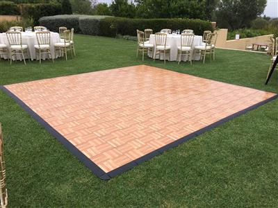  Aluguer Pista de Dança Look Madeira Clássico